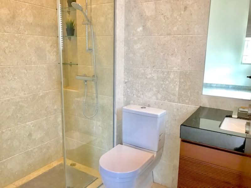 Modern Lornie Road Detached House to rent — photo 13
