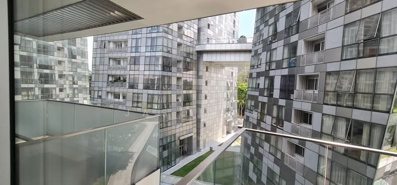 Reflections at Keppel Bay — photo 10