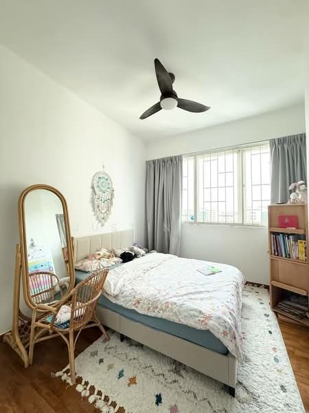 Goldenhill Park Condo — photo 2