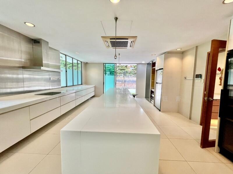 TANGLIN ROAD — photo 8