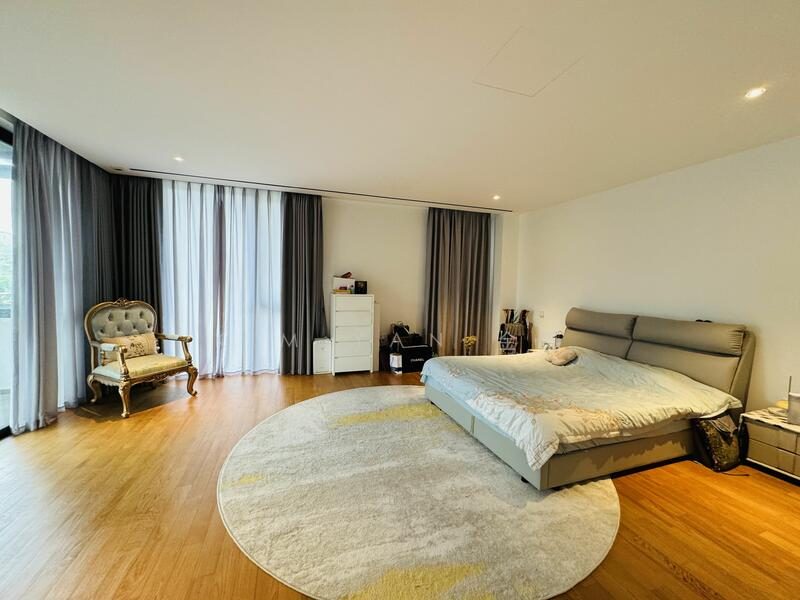 Very New & Freehold Bungalow with Lift & Basement, 6 Bedrooms Ensuite, Kovan MRT &Heartland Mall — photo 4