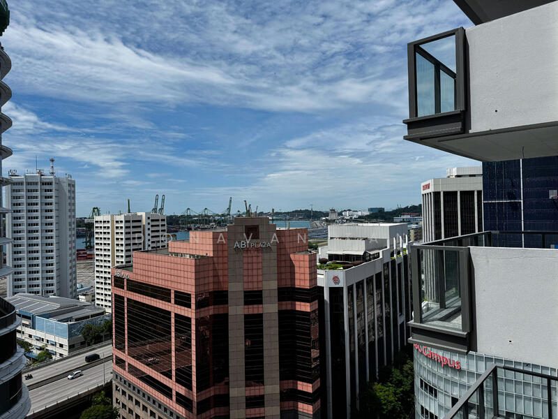 One Bernam — photo 1