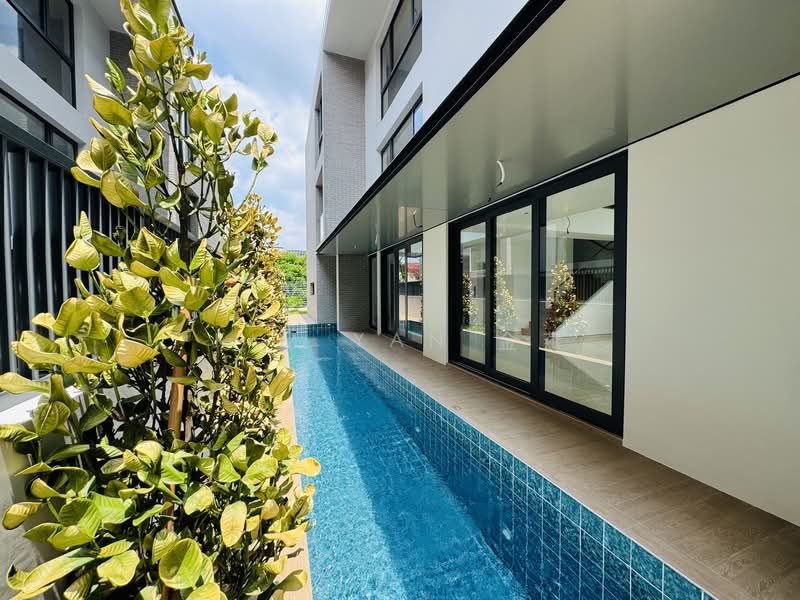 Brand New & Freehold Bungalow with Lift and Pool @ exclusive bungalow zone — photo 3