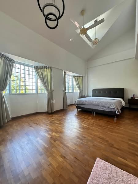 Opera estate-2.5sty terr(walk to bedok mrt) — photo 2