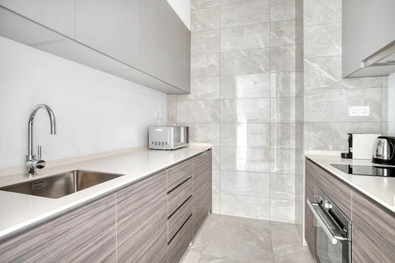 Stirling Residences — photo 2