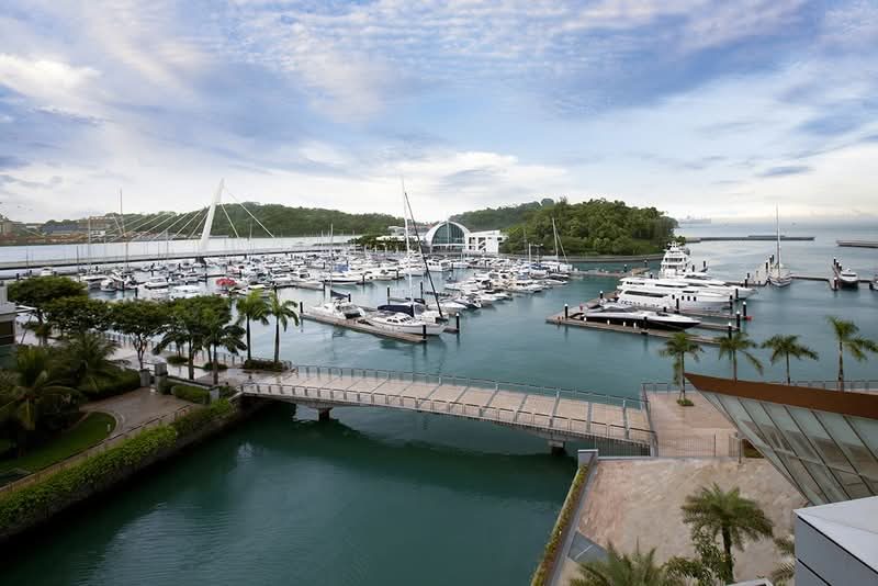 Reflections at Keppel Bay — photo 9