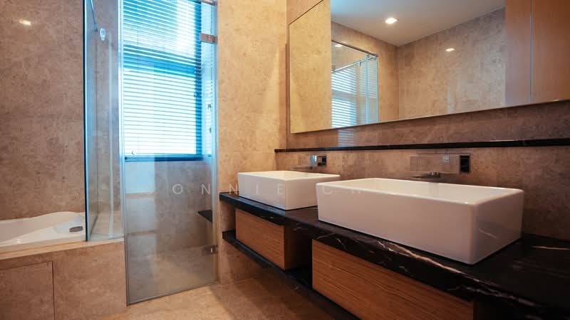 Marina Bay Residences — photo 19