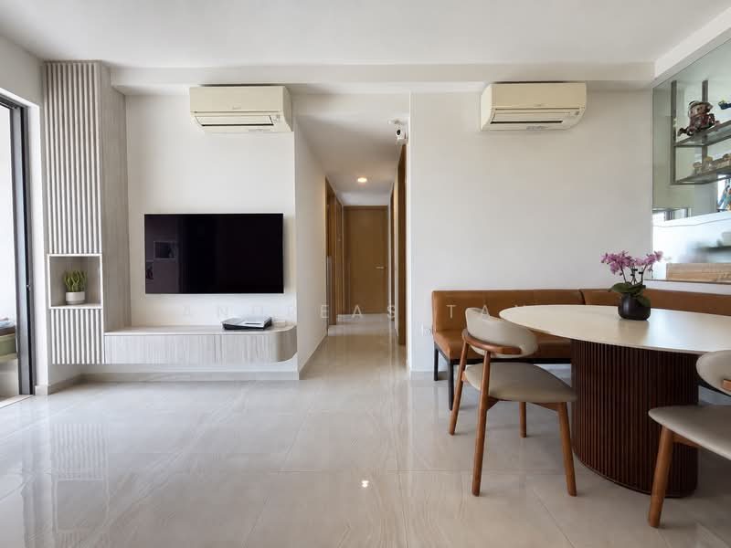 High Park Residences — photo 1
