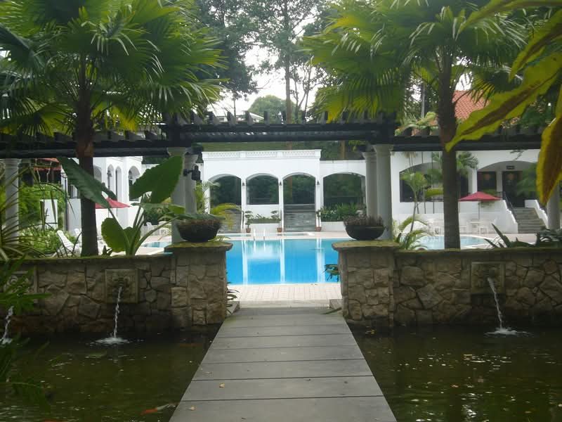 Tanglin Park — photo 12