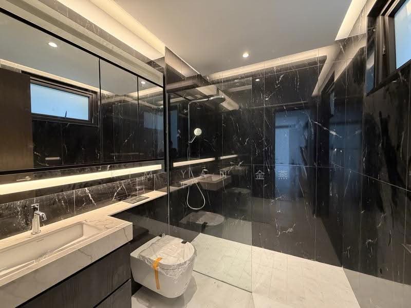 Brand New & Luxury, 5 levels with Lift & Pool, grand living hall with super high ceiling — photo 18