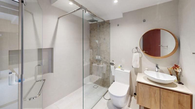 Beautifully Renovated 2sty Terrace — photo 7