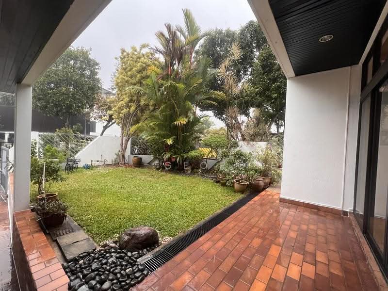 Charming Renovated Corner Semi-Detached at Coronation Rd.1km to Nanyang Primary & Raffles Girls Pri — photo 3