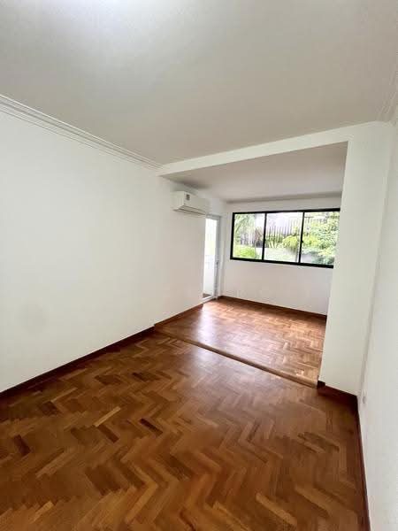 Charming Renovated Corner Semi-Detached at Coronation Rd.1km to Nanyang Primary & Raffles Girls Pri — photo 15