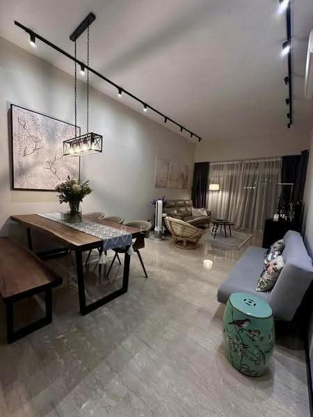 Forest Hills Condo — photo 4