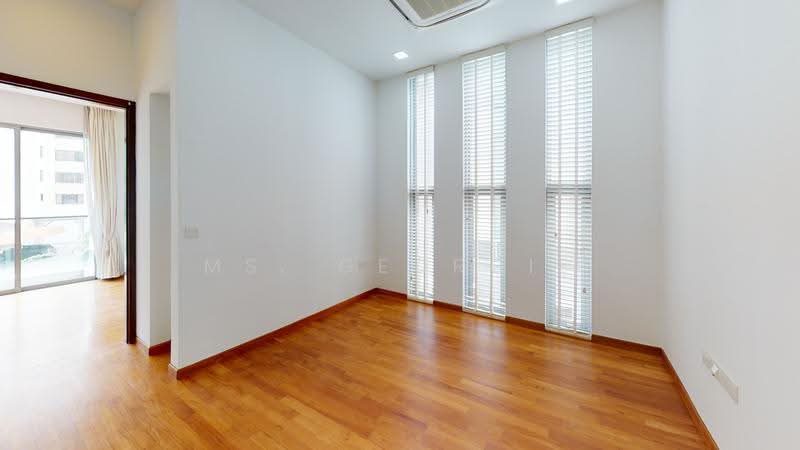 Meyer Road Strata Bungalow with Private Pool. Minutes Walk to MRT Station — photo 10