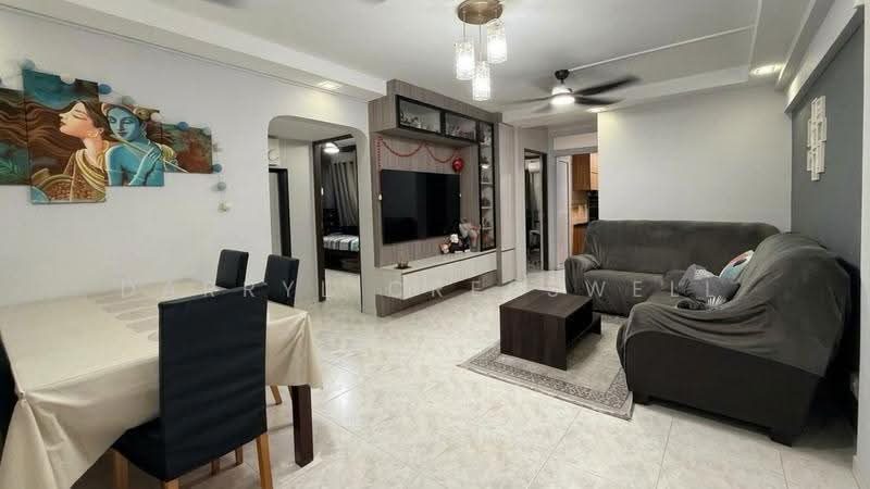 376 Clementi Avenue 4