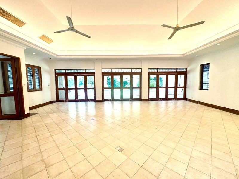 Holland Road Vicinity ✧ Good Class Bungalow for Rent — photo 2